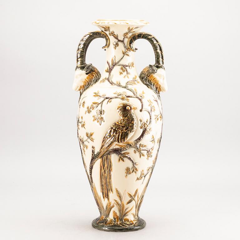 A Rörstrand majolica urn around 1900.
