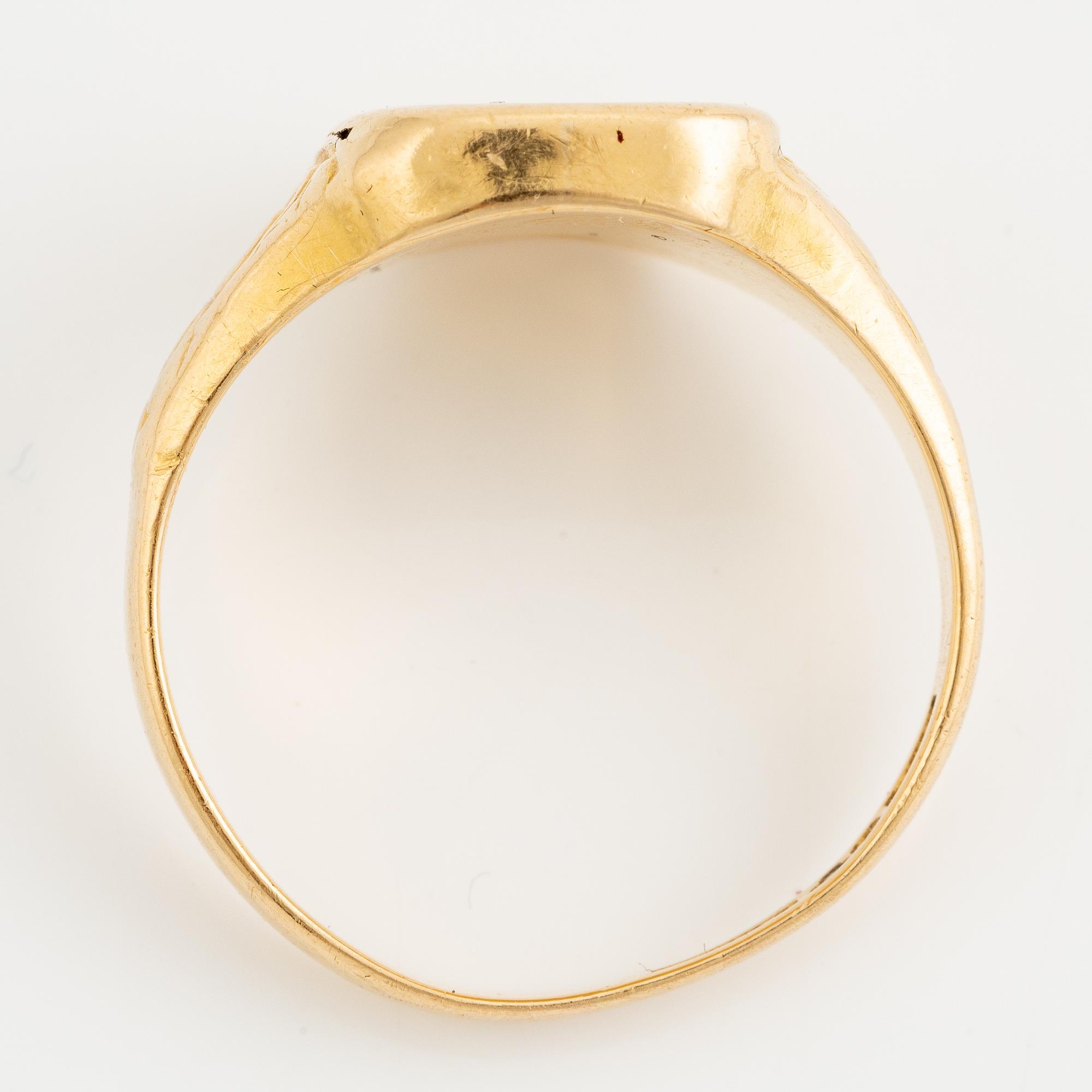 Ring, Signet ring with monogram, 18K gold.