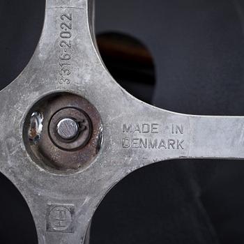 FÅTÖLJ, Arne Jacobsen "Ägget", Fritz Hansen, Danmark.