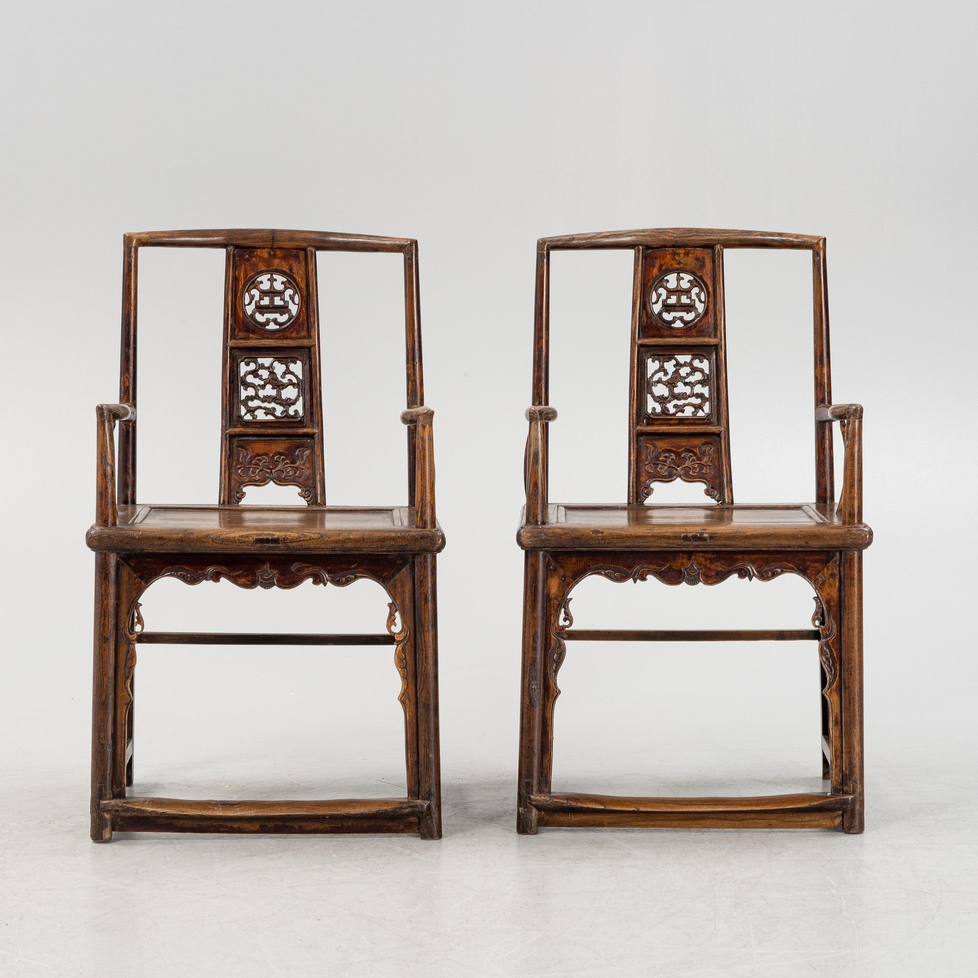 A pair of hardwood chair, China, early 20th century.