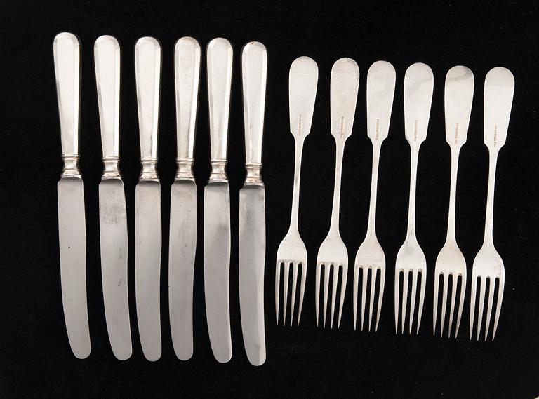 BESTICKUPPSÄTTNING, 12 delar, silver, "Helsingfors", Kultakeskus, Tavastehus 1936-1937. Vikt inkl. knivblad ca 664,7 g.