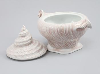 LOCKTERRIN, porslin, Royal Copenhagen, 1900-talets andra hälft.