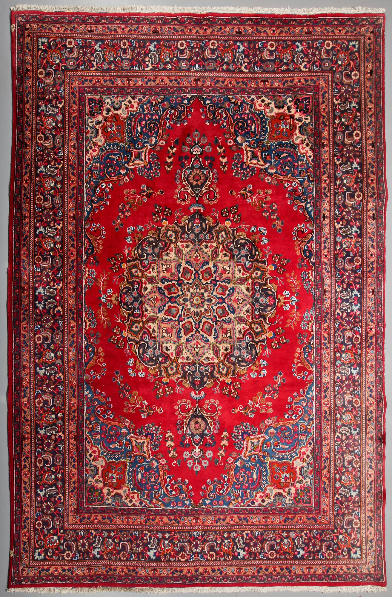 MATTA, orientalisk, 1900-talets fjärde kvartal, 343 x 250.
