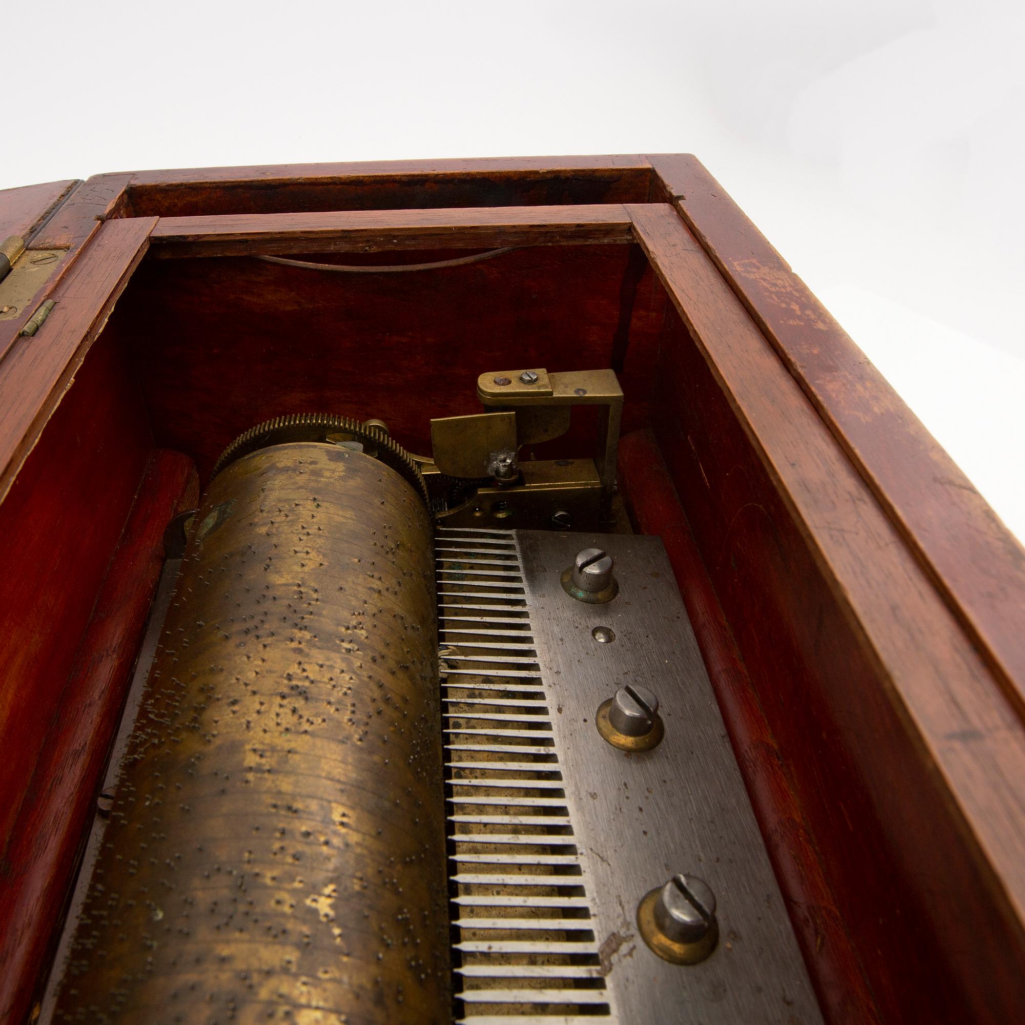 Speldosa, 1800-talets senare del.