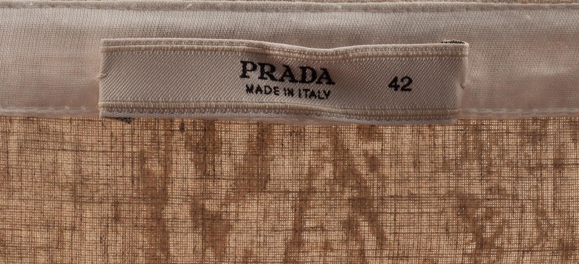 KLÄNNING, Prada.