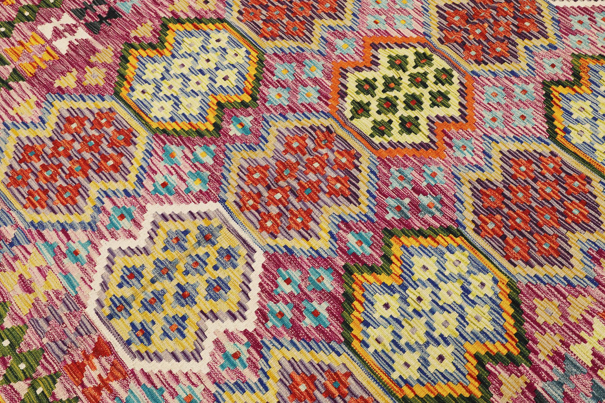 A Kilim rug, approx. 244 x 197 cm.