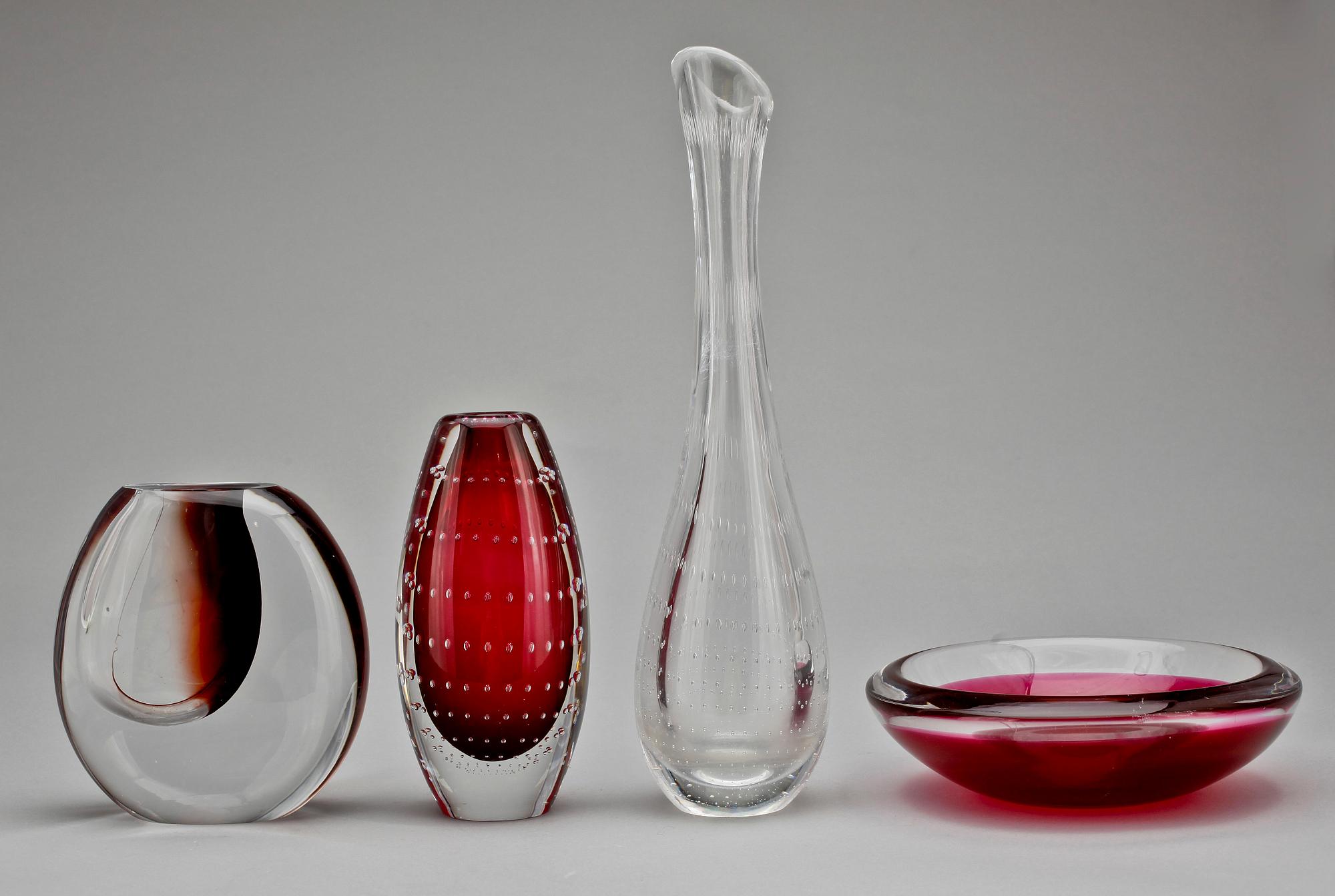 KONSTGLAS, 4 delar, Vicke Lindstrand, Kosta, 1900-talets andra hälft.