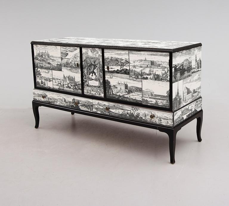 SIDEBOARD, 1900-talets första hälft.