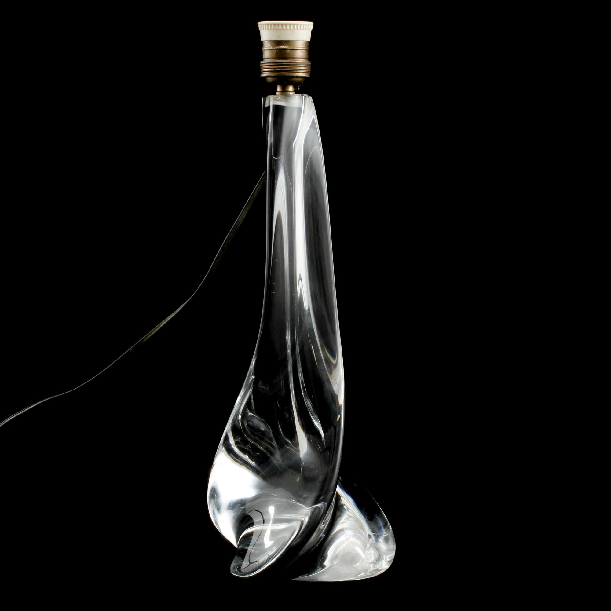 BORDSLAMPA, glas, St. Louis, Frankrike, 1900-talets mitt.