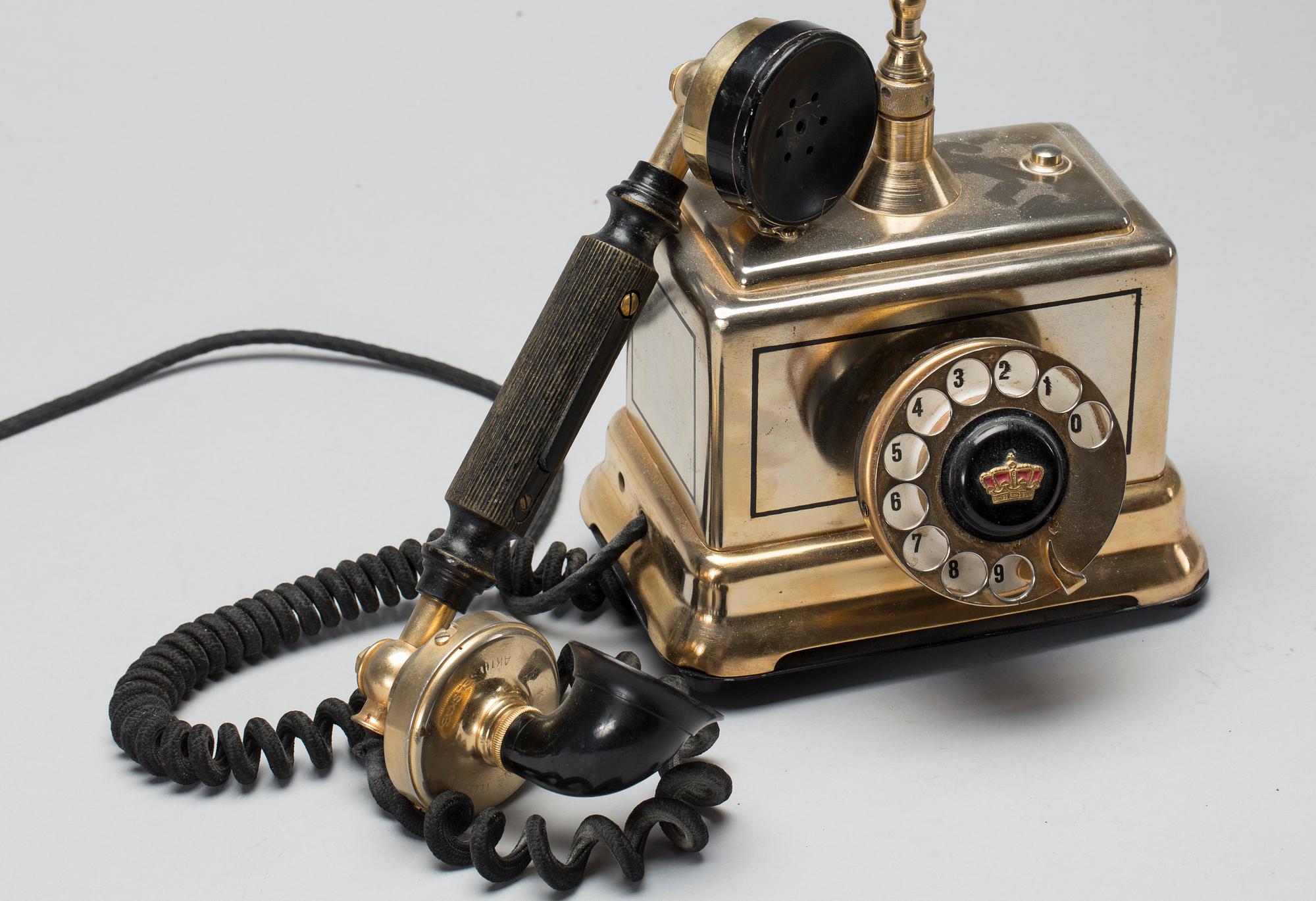 TELEFON, Kjøbenhavns Telefon Aktieselskab, Danmark. Omkring 1900.