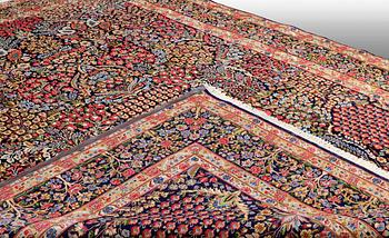 A CARPET, Kerman, ca 410 x 300 cm.