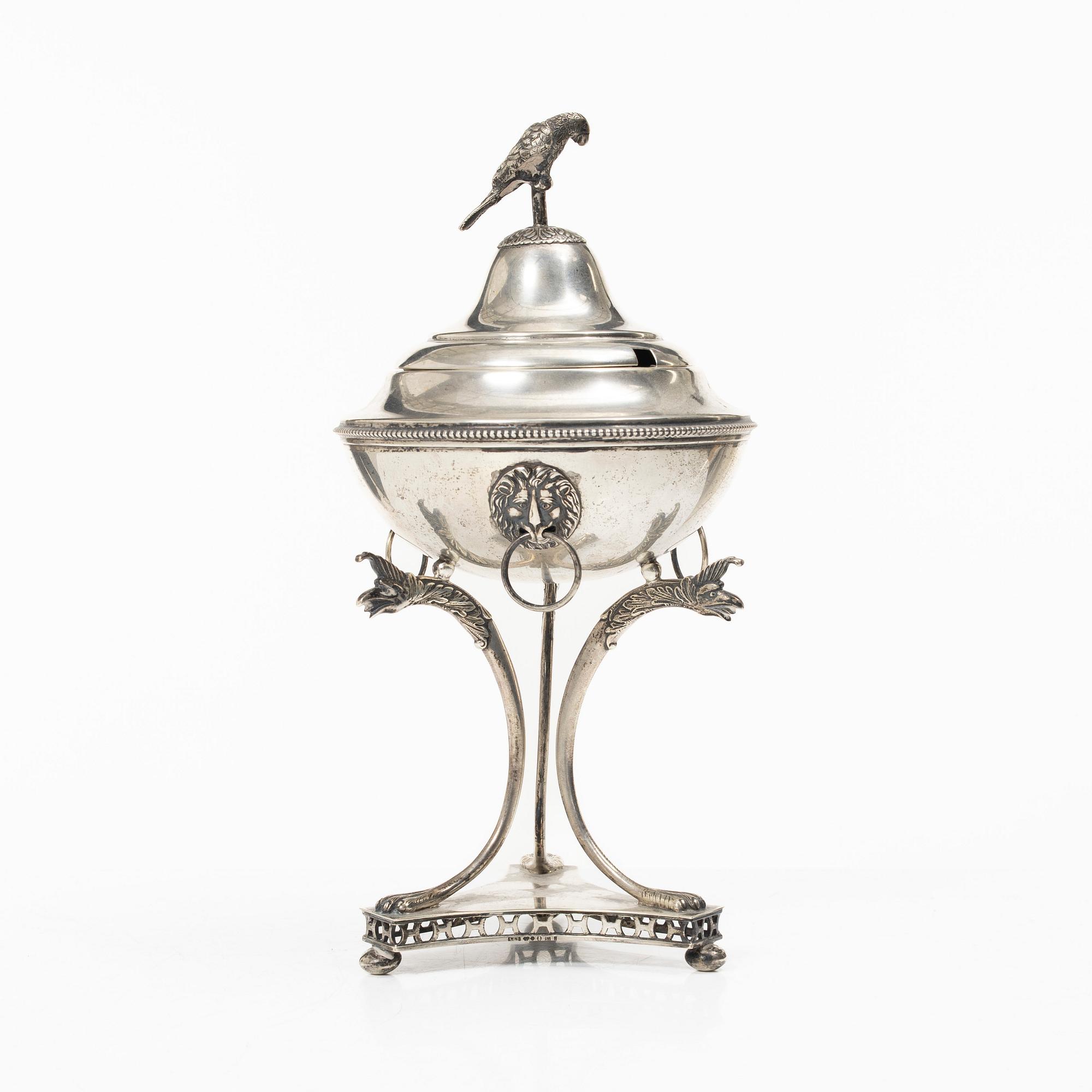 A silver sugar bowl, Dufva A G, Stockholm 1920.