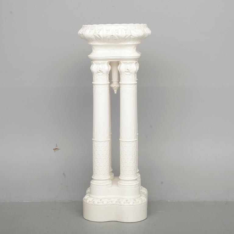PIEDESTAL, flintgods, Rörstrand sekelskiftet 1800/1900.