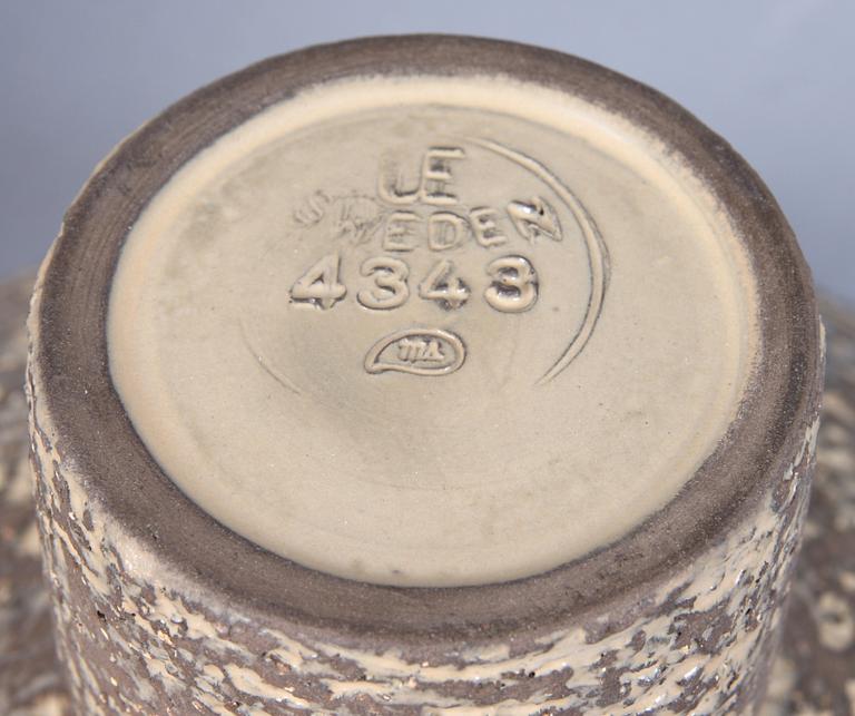 SKÅLAR PÅ FOT, 2 st, stengods, Mari Simmulson, Upsala-Ekeby.