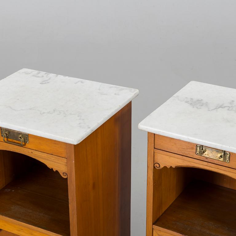 A pair of jugend bedside tables.