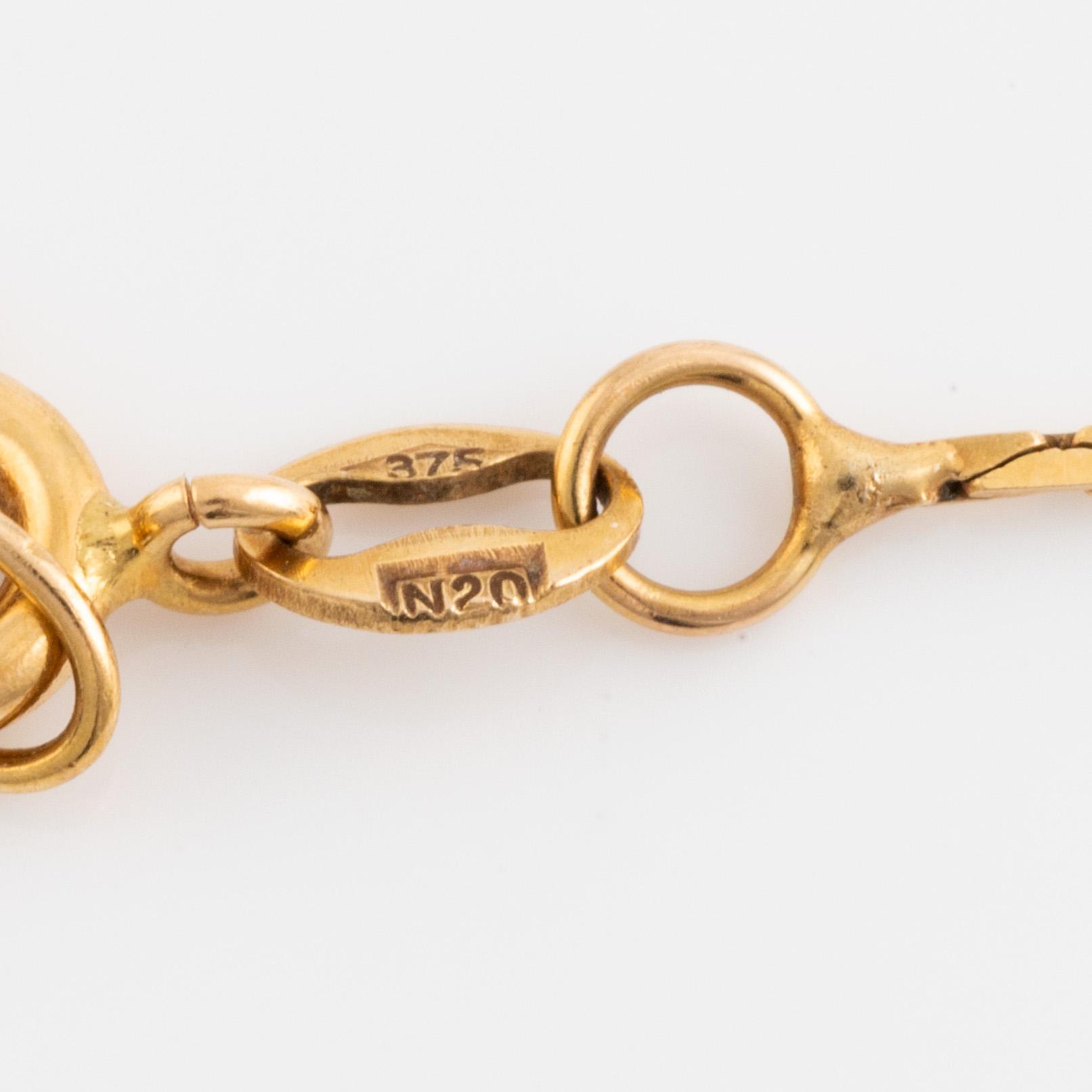 Hängsmycke med rosenslipade diamanter och pärla, med kedja.