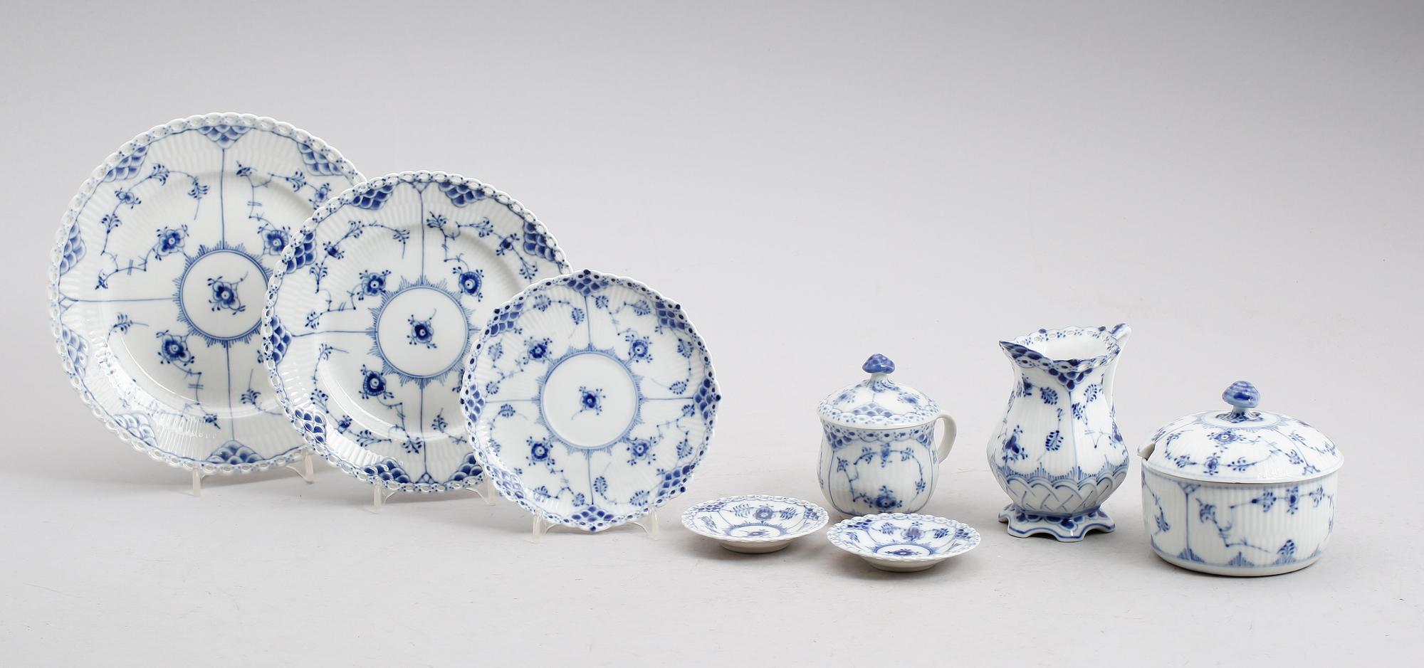 SERVISPORSLIN, 7 delar, Musselmalet, Royal Copenhagen.