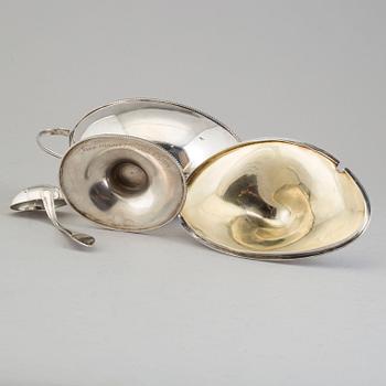 A silver sugar bowl, 1918.