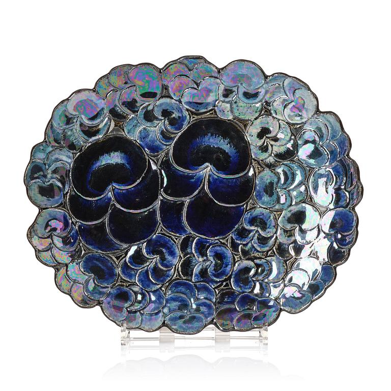Birger Kaipiainen, a decorative stoneware dish, Arabia, Finland 1960s.