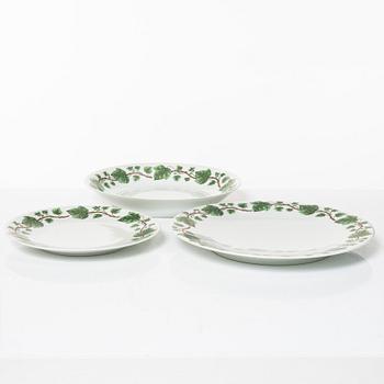 Service, 63 pieces, porcelain, Porcelaine de Paris, Limoges, France.