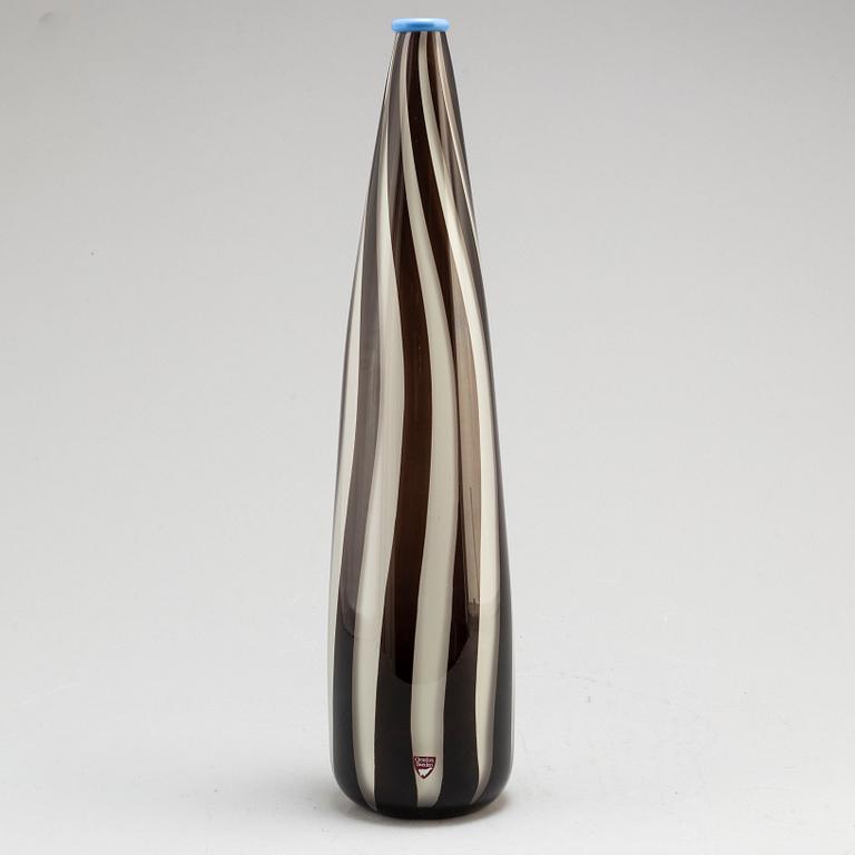 ANNE NILSSON, a glass vase, Orrefors, late 20th century.