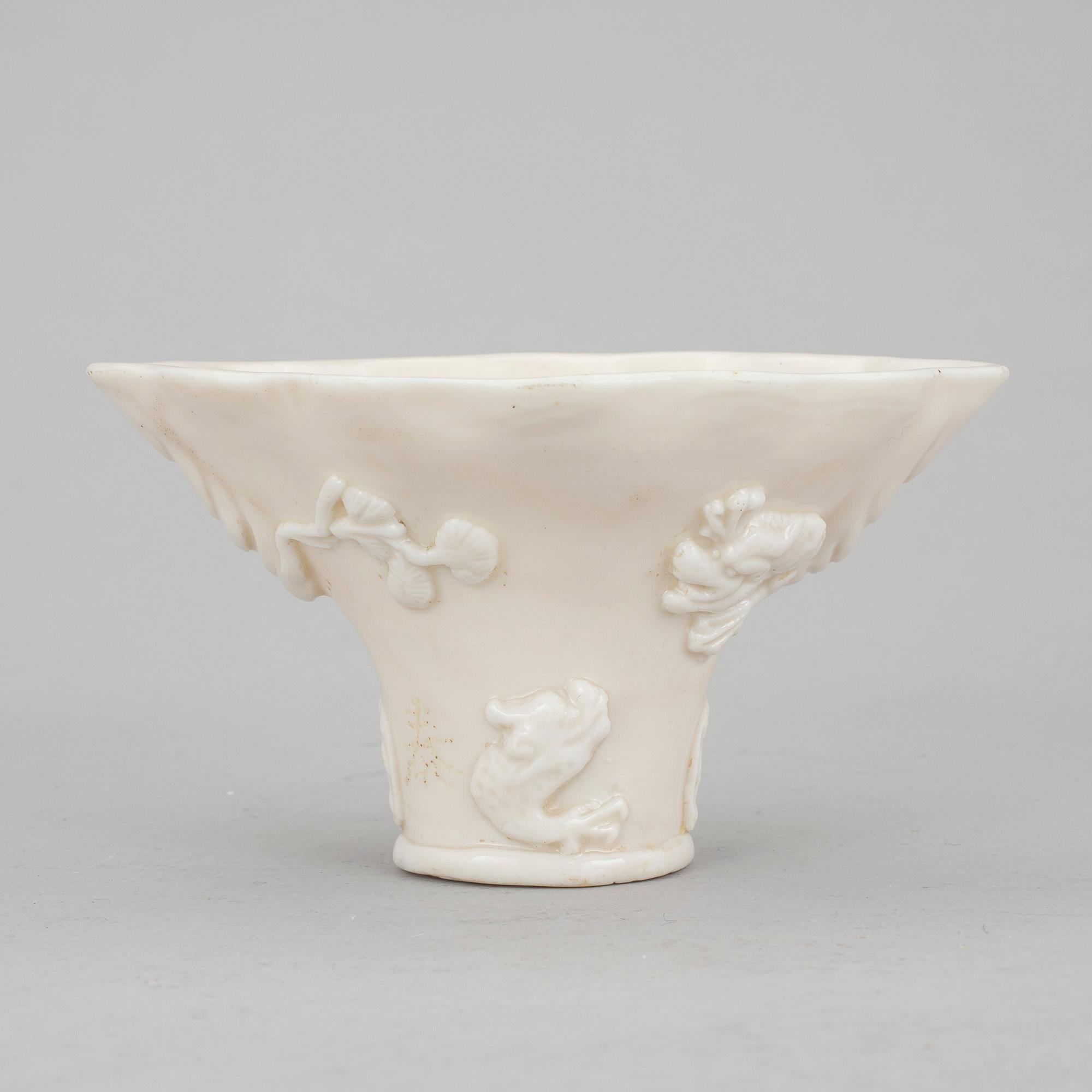 VINOFFERBÄGARE, blanc de chine, Kina, 1700-tal.