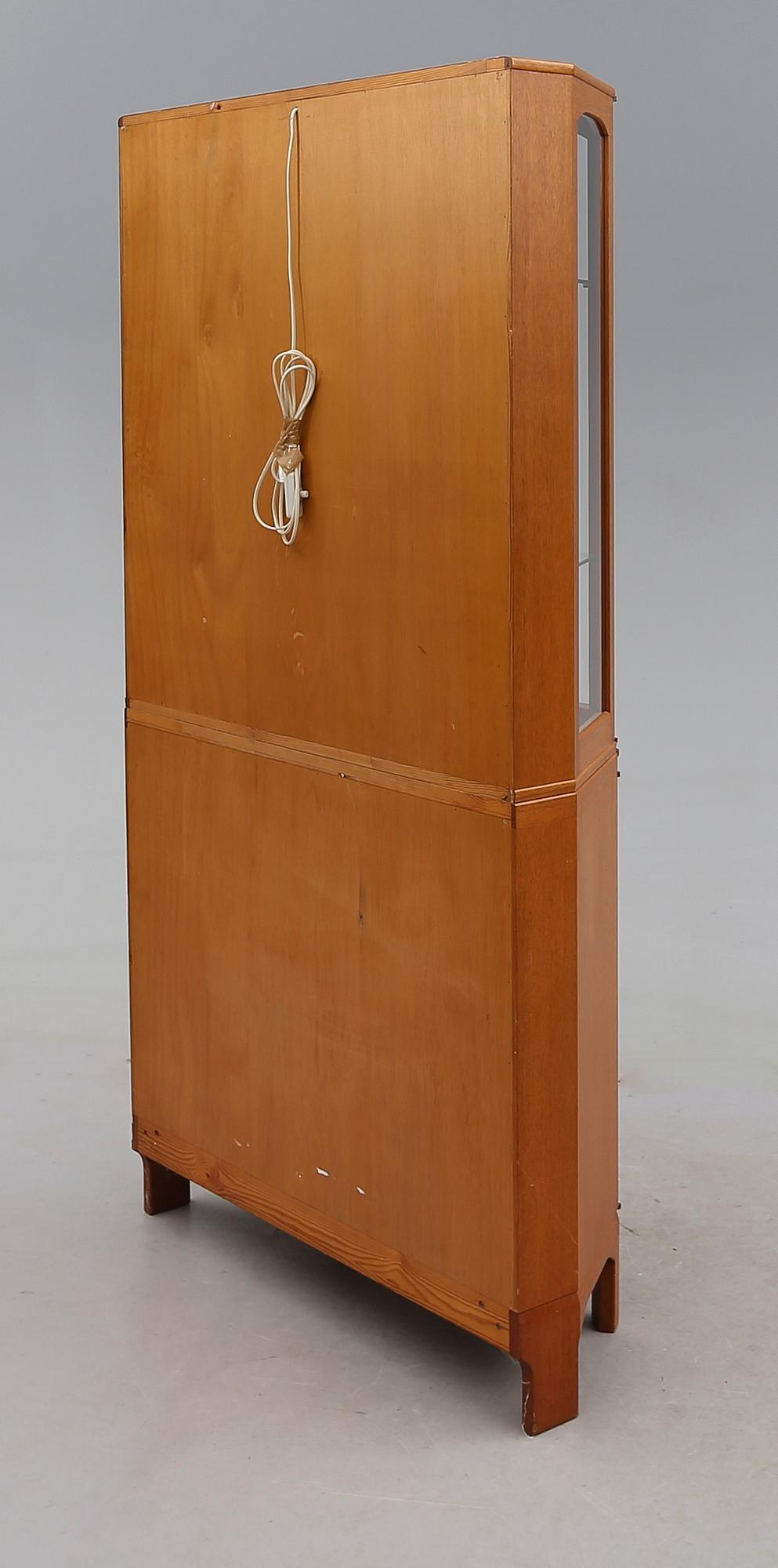 VITRINSKÅP, "Undantaget", Carl Malmsten, 1900-talets andra hälft.