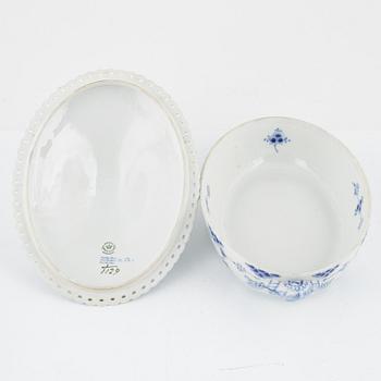 Royal Copenhagen, a 'Musselmalet' porcelain dinner service, Royal Copenhagen, Denmark.