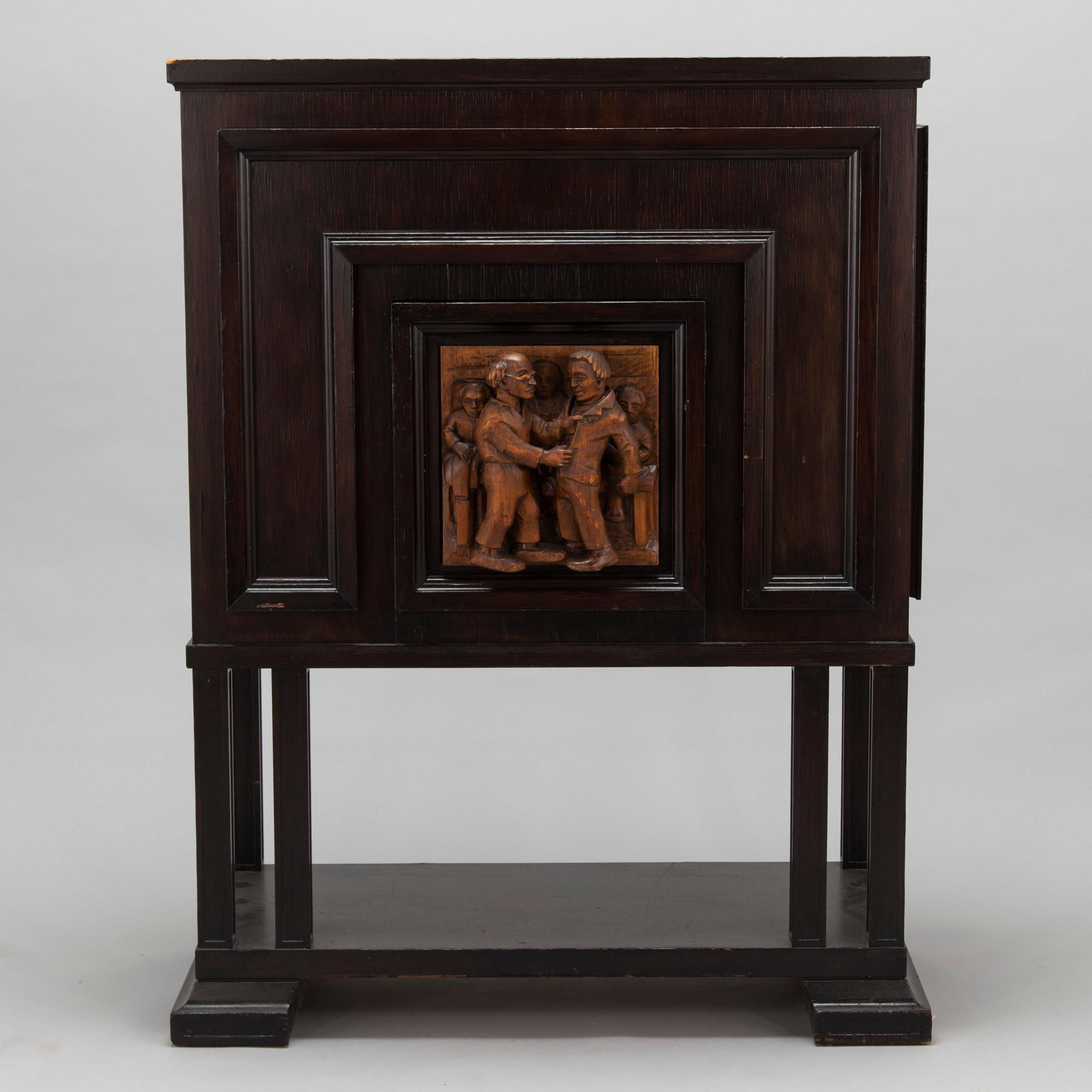 Birger Hahl och Hannes Autere, skåp och två stolar. Finland, 1930-tal.