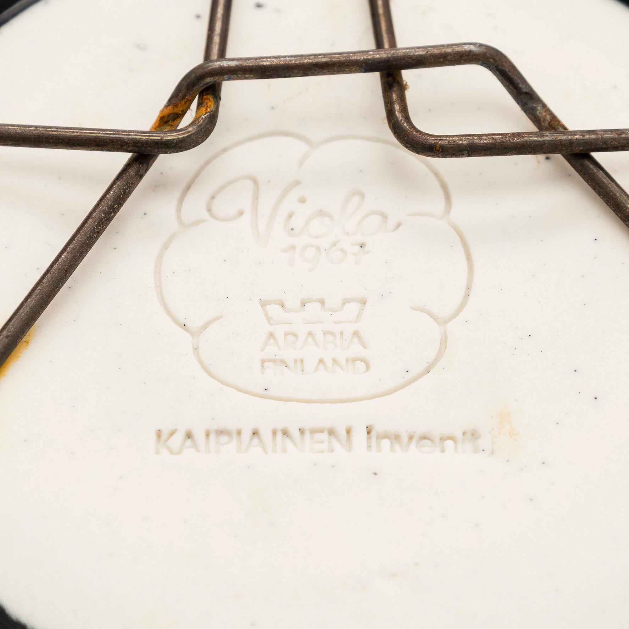 Birger Kaipiainen, vateja 3, kpl, keramiikkaa, leimattu "Viola 1967, Arabia Suomi, Kaipiainen Invenit".