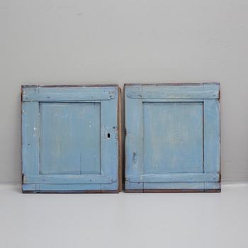 A set of Swedish doors to a cupboard. First half of the 19th century.