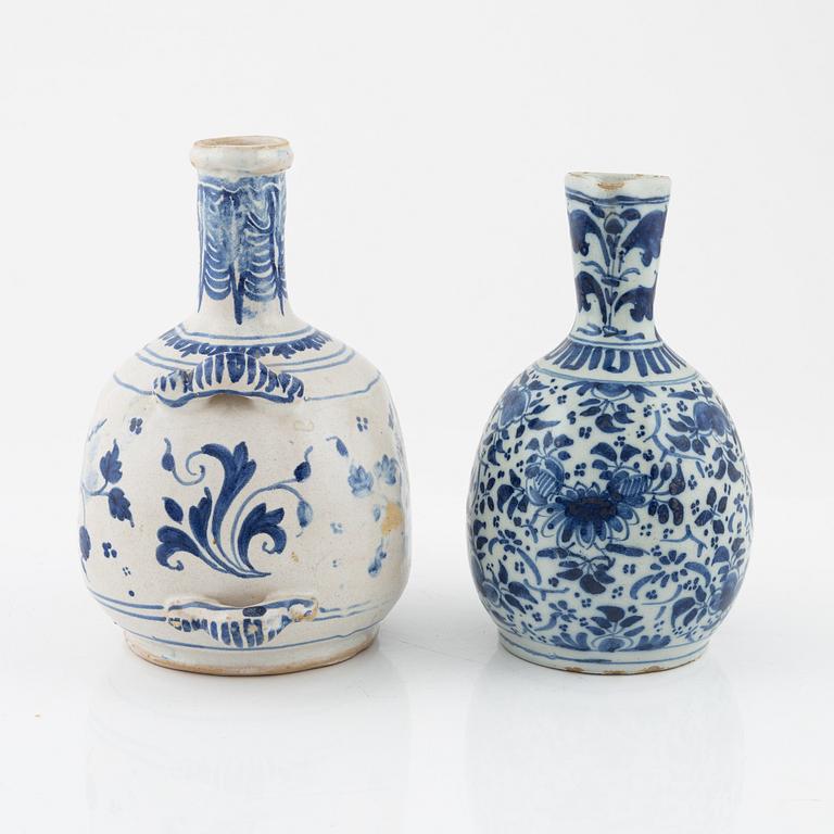Bottle and jug, fajance, Holland/Germany, 1700's.