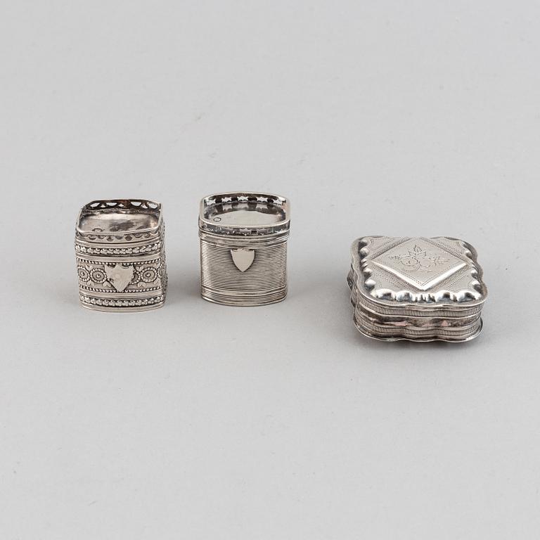 Three dutch silver snuff boxes, 19th century.