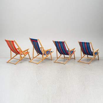 Four collapsible birch deck chairs, mid-late 20th Century.