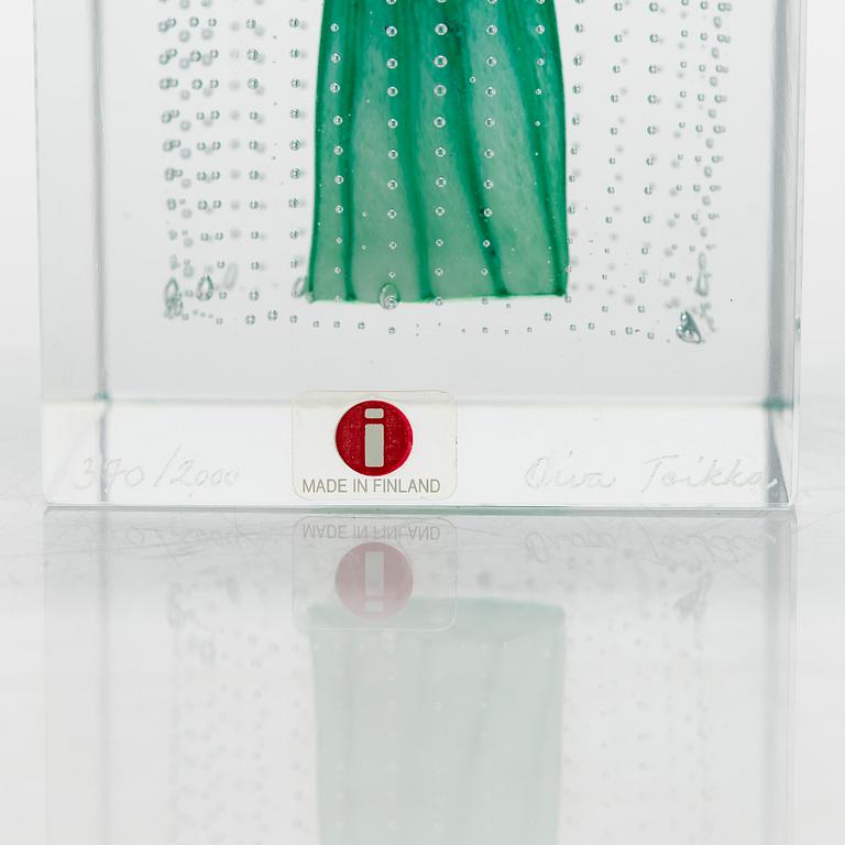 Oiva Toikka, årskub, signerad Oiva Toikka, Nuutajärvi 1995, numrerad 370/2000.