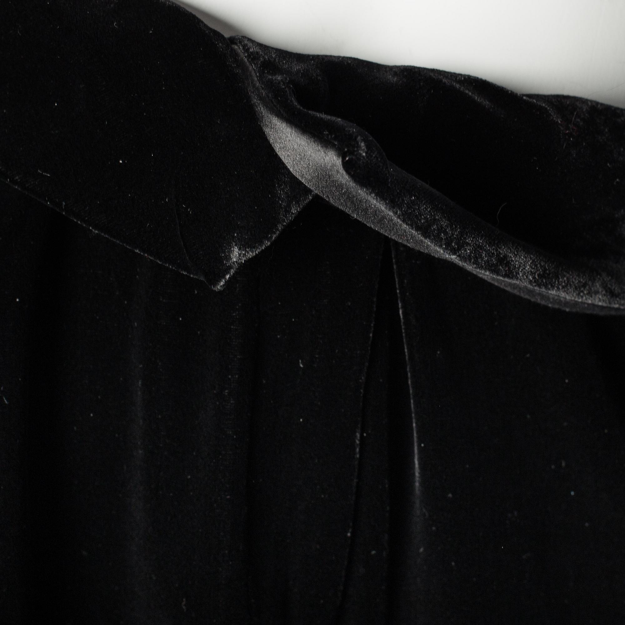 LADIES TUXEDO, Armani. Size 44.