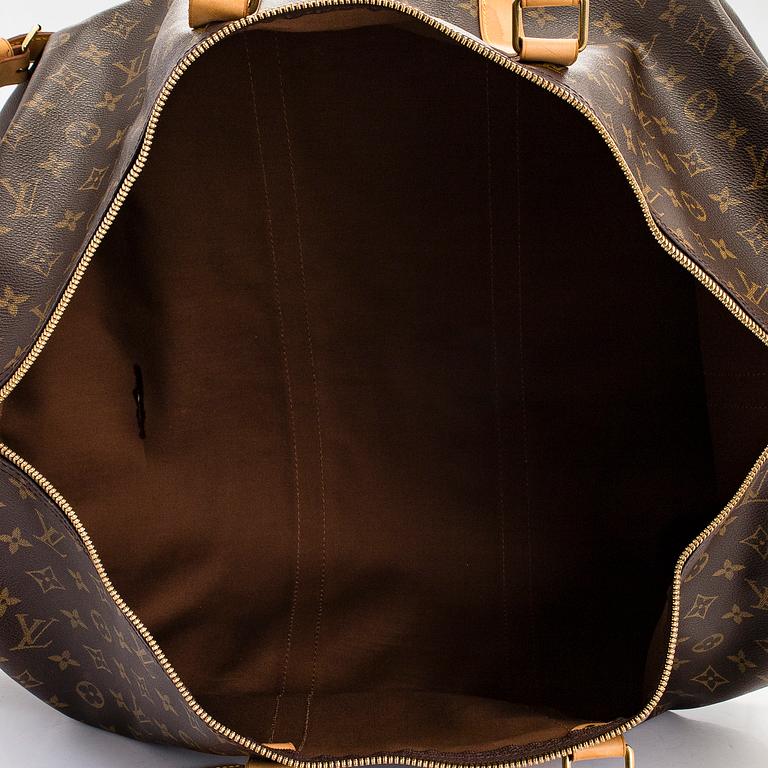 Louis Vuitton, a Monogram Canvas 'Keepall 60 Bandoulière' weekend bag.