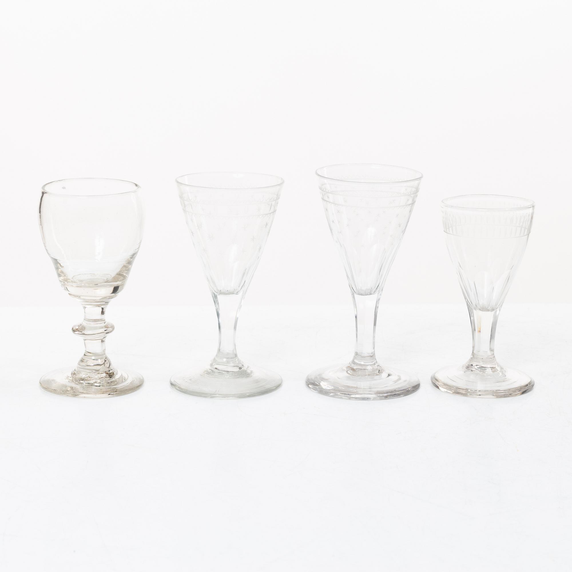 A set of thirty late Gustavian glasses, including from Casimirsborgs glassworks, late 18th/early19th century.