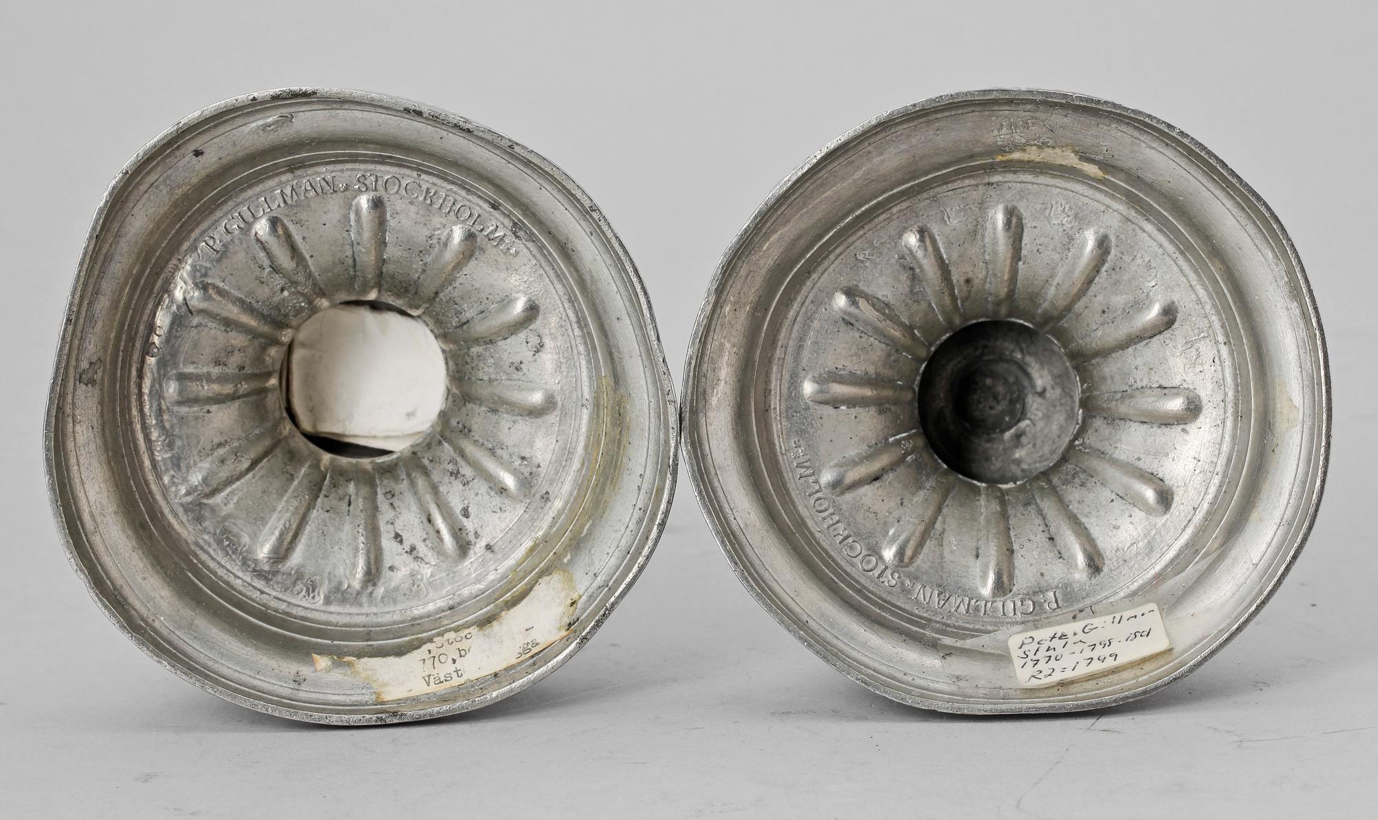 LJUSSTAKAR, ett par, gustavianska, tenn, Peter Gillgren, verksam 1770-1798, Stockholm.