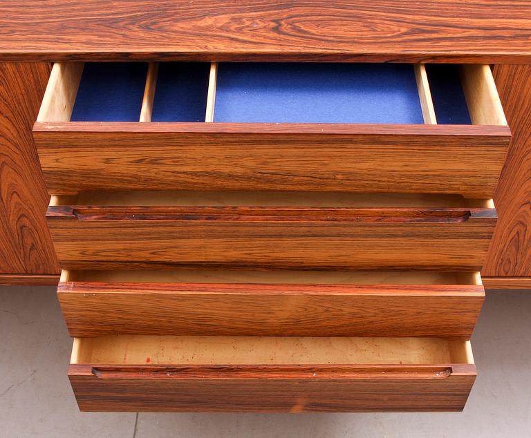 SIDEBOARD, "Arild" Troeds design Nils Jonsson. 1900-talets andra hälft.