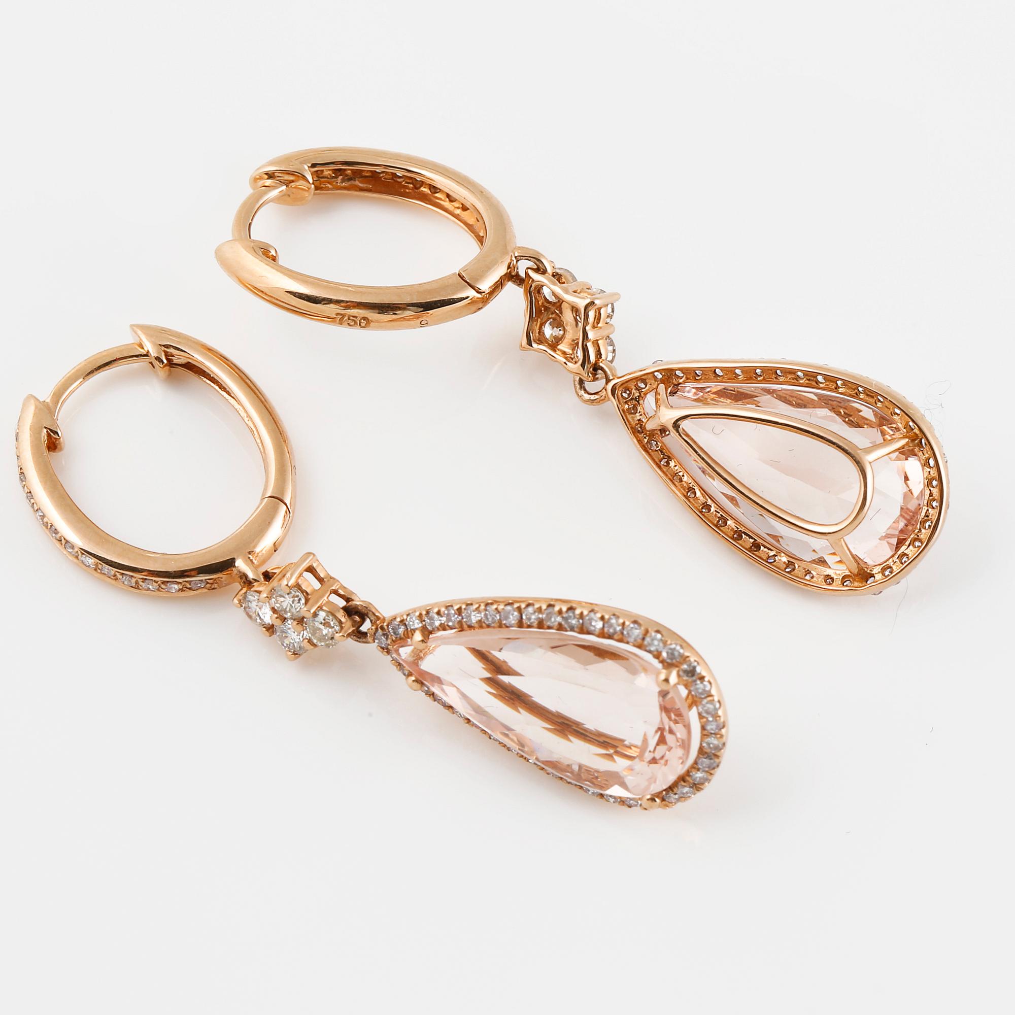 ÖRHÄNGEN, 18K roséguld med fasettslipade morganiter ca 5.83 ct samt briljantslipade diamanter ca 0.64 ct. Vikt 5,4 gram.