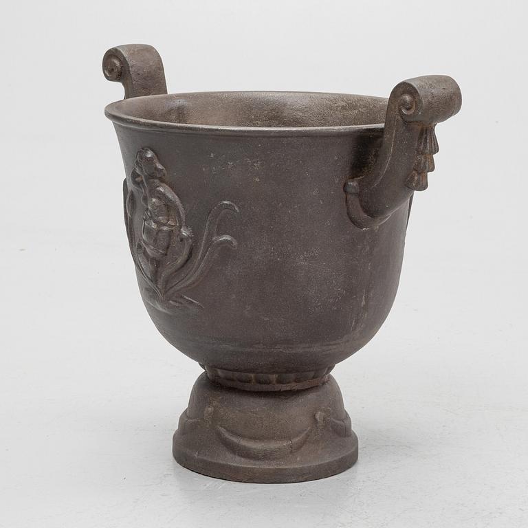 Ivar Johnsson, a 'Faunurnan' garden urn, Näfveqvarns Bruk, Sweden.
