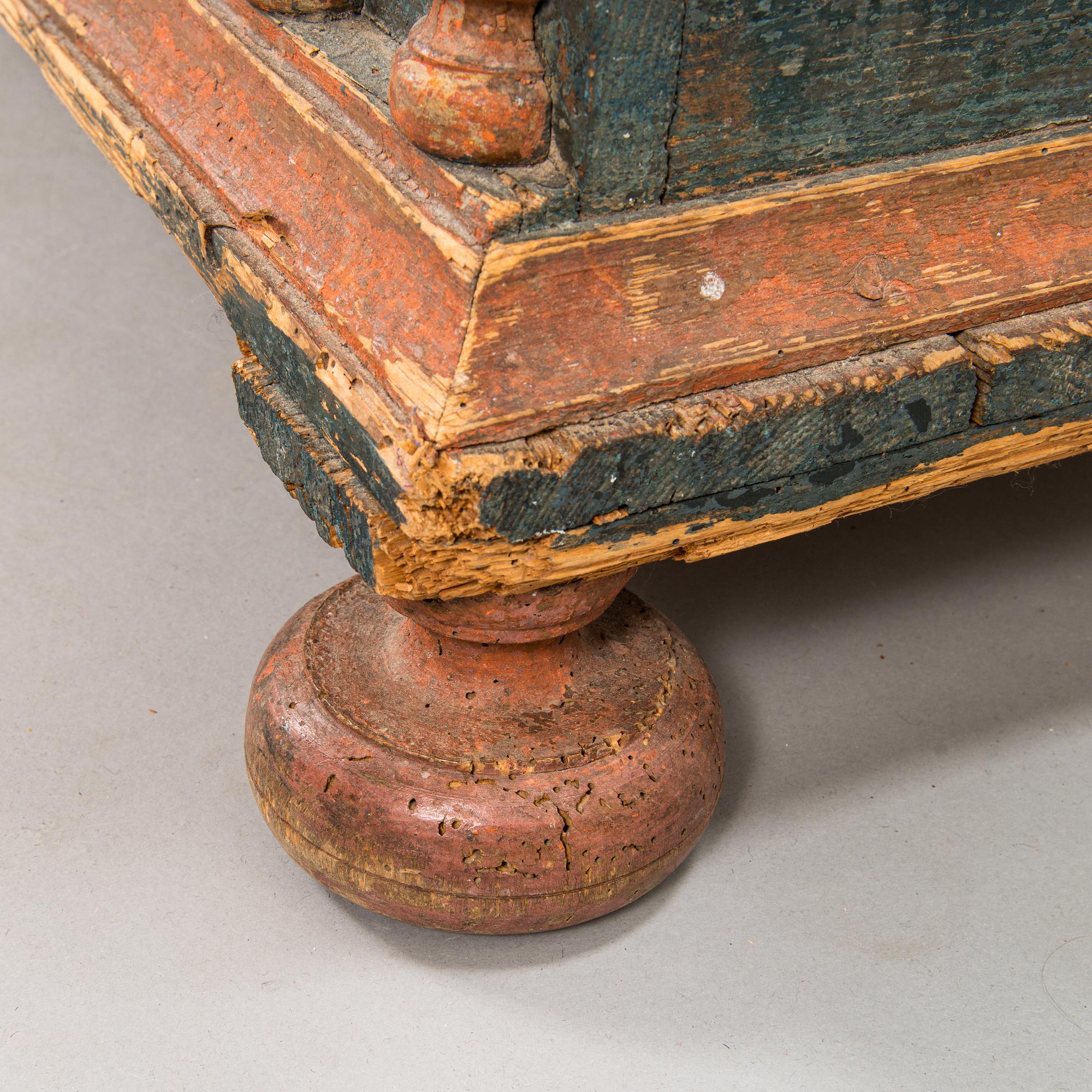 An 18th century Baroque style cassone/ chest.