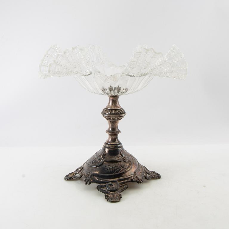 Skål på fot samt skål Jugend nysilver och glas 1900-talets början.