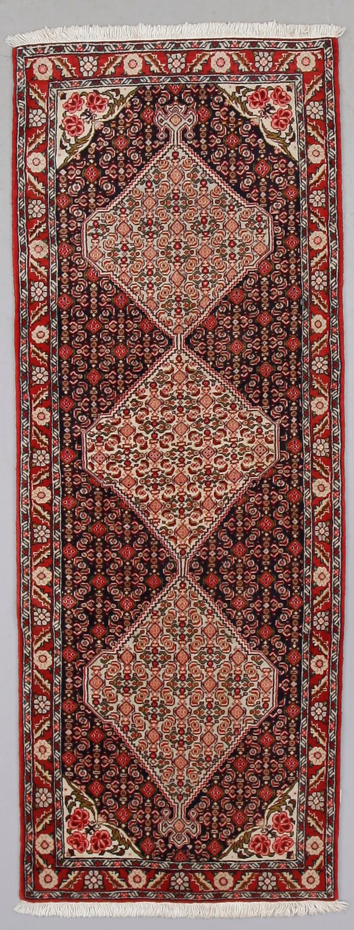 MATTA, orient, ca 211 x 78 cm.