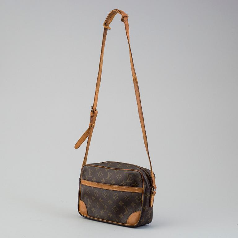 LOUIS VUITTON, a 'Trocadero' monogram sholder bag.