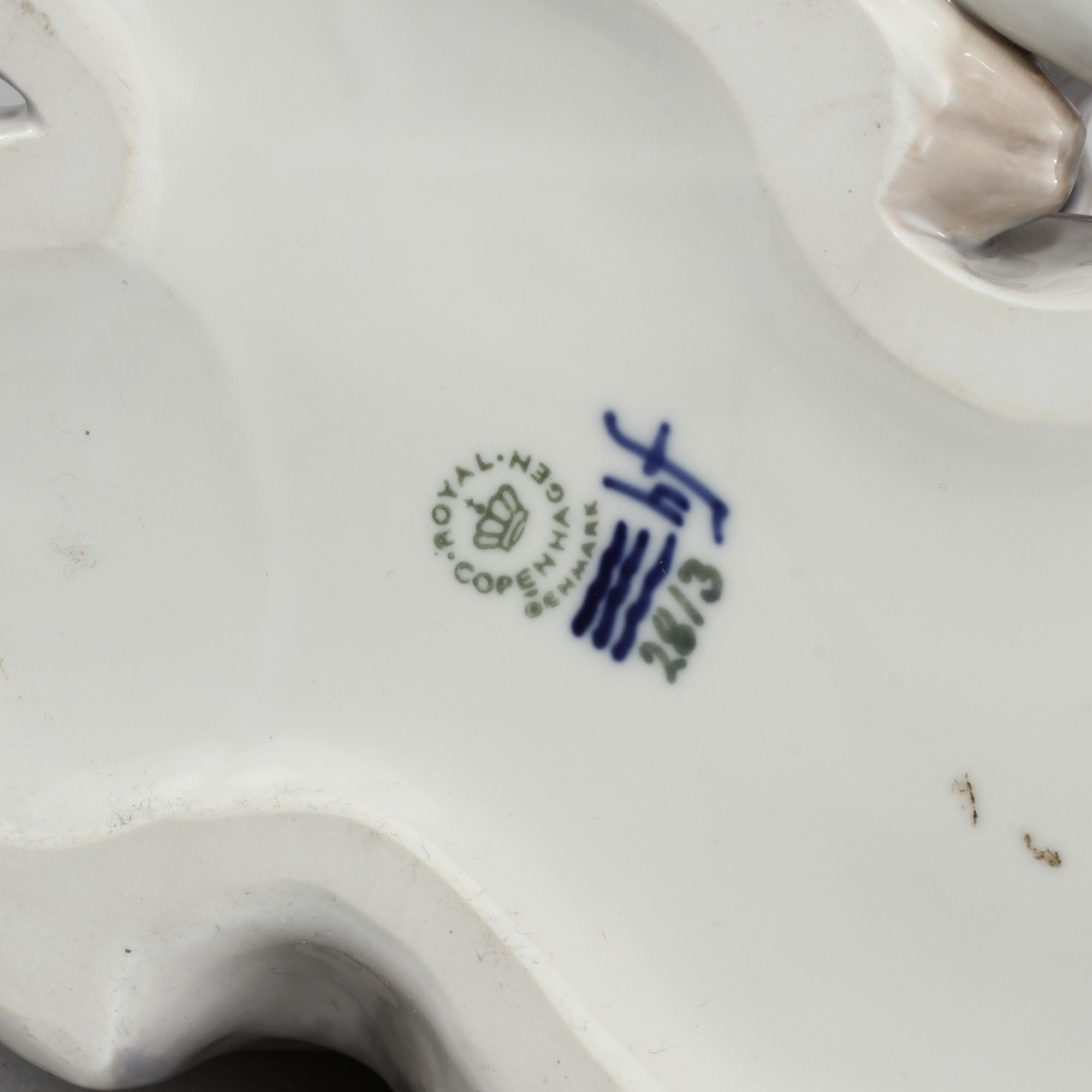 FIGURIN, porslin, Royal Copenhagen, Danmark, omkring 1900-talets mitt.