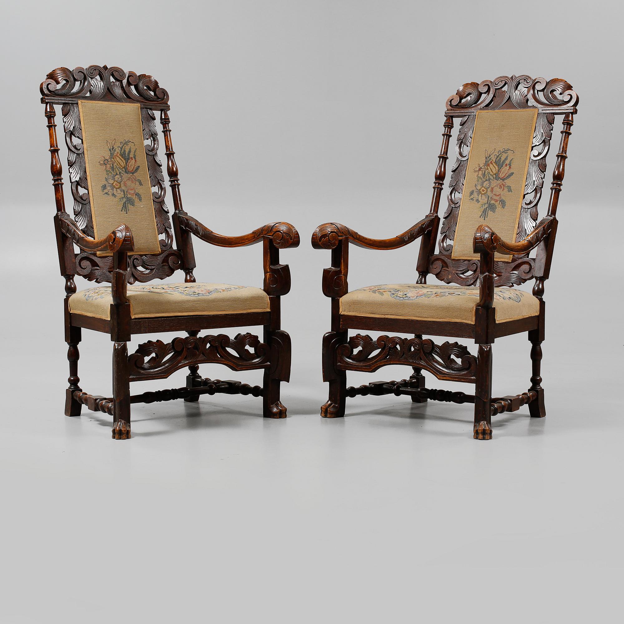 KARMSTOLAR, ett par, barockstil, 1900-talets första hälft.