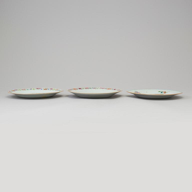 Three famille rose export porcelain plates, Qing dynasty, Qianlong (1736-95).