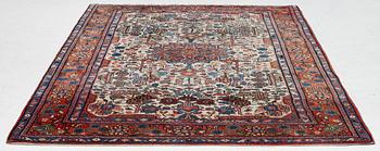 Matta, Hamadan, ca 275 x 205 cm.